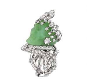 Bague Reine de Jadélénie, en platine, diamants et jade jadeïte, Dior Joaillerie.