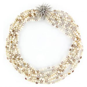 collier-en-perles-fermoir-broche-diamants-p-image-65060-grande